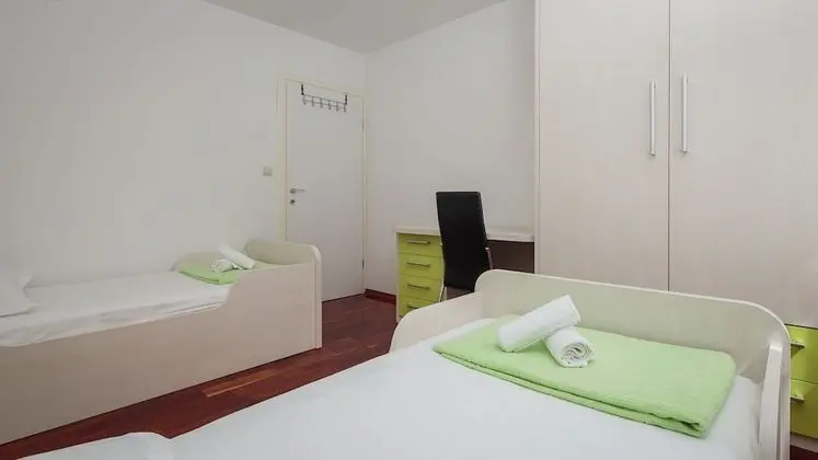 Ev (Andre - swimming pool - H(6+2))