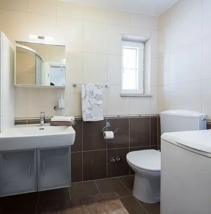 Ev (Andre - swimming pool - H(6+2))