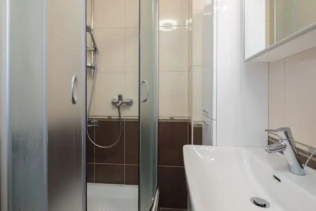 Ev (Andre - swimming pool - H(6+2))