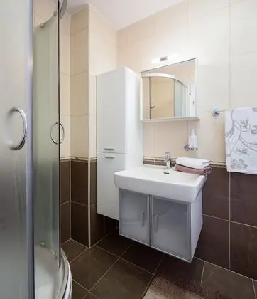 Ev (Andre - swimming pool - H(6+2))