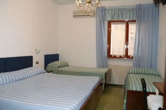 Dört Kişilik Oda
