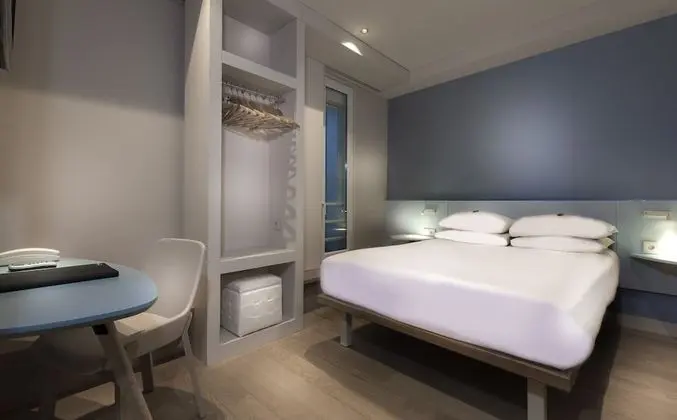 Classic Tek Büyük Yataklı Oda, Avlu Manzaralı