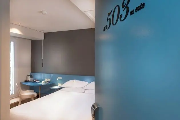 Deluxe Tek Büyük Yataklı Oda, Balkon, Executive Katı (top floor)