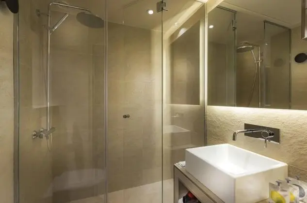 Deluxe Tek Büyük Yataklı Oda, Balkon, Executive Katı (top floor)