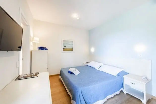 Superior Tek Büyük veya İki Ayrı Yataklı Oda