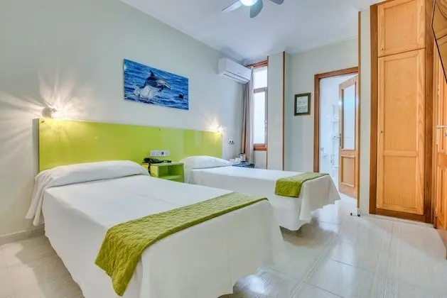 Tek Büyük Yataklı Oda (Interior)