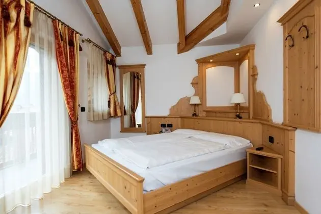 Classic Tek Büyük veya İki Ayrı Yataklı Oda