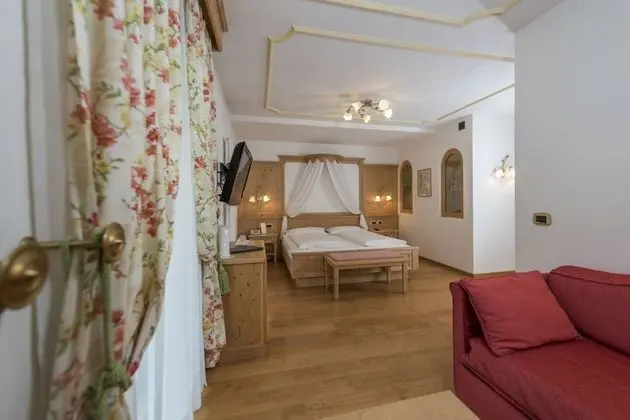 Superior Tek Büyük veya İki Ayrı Yataklı Oda