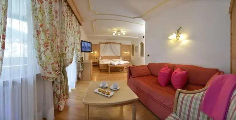 Superior Tek Büyük veya İki Ayrı Yataklı Oda