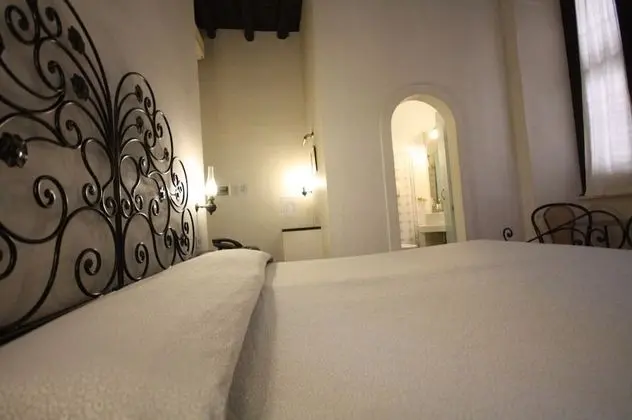 Classic Tek Büyük veya İki Ayrı Yataklı Oda