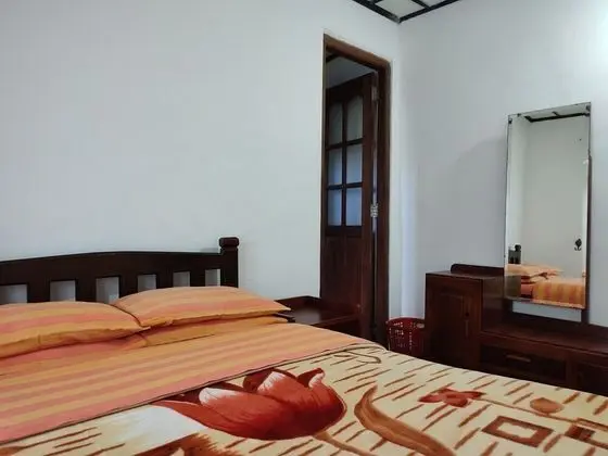 Economy Oda, 1 Büyük (Queen) Boy Yatak, Özel Banyo, Zemin Kat