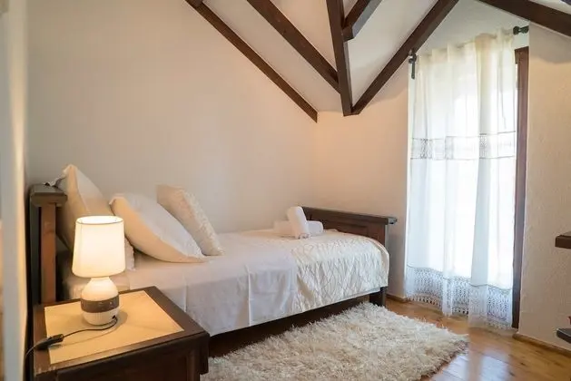 Traditional Apart Daire, Birden Çok Yatak