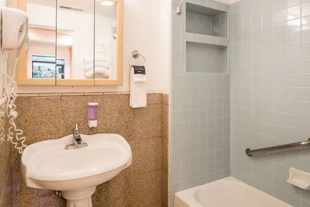 Standard Ev, 4 Yatak Odası, Mutfak (Casa Linda)