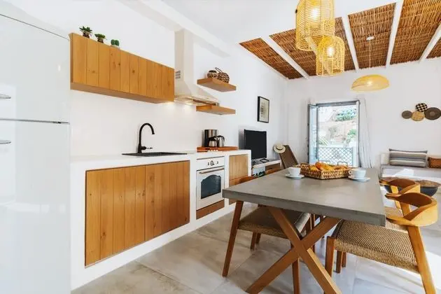 Perseus Apartment