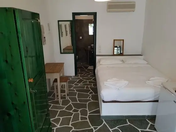 Tek Büyük Yataklı Oda, 1 Çift Kişilik Yatak