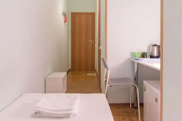 Tek Kişilik Oda, Penceresiz
