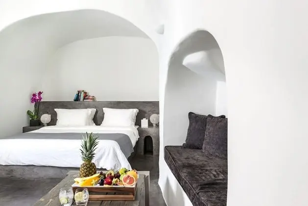 Cave Pool Suite