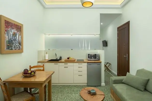 Junior Süit, Şehir Manzaralı (Studio)