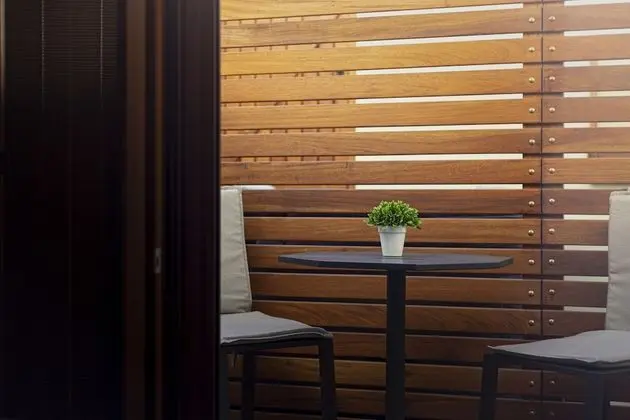 Standard Stüdyo, Balkon