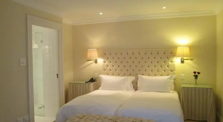 1 Çift Kişilik Veya 2 Tek Kişilik Yatak Luxury