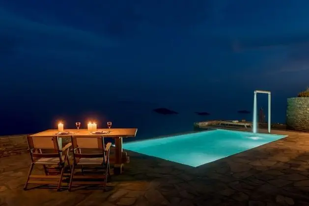 Grand Villa