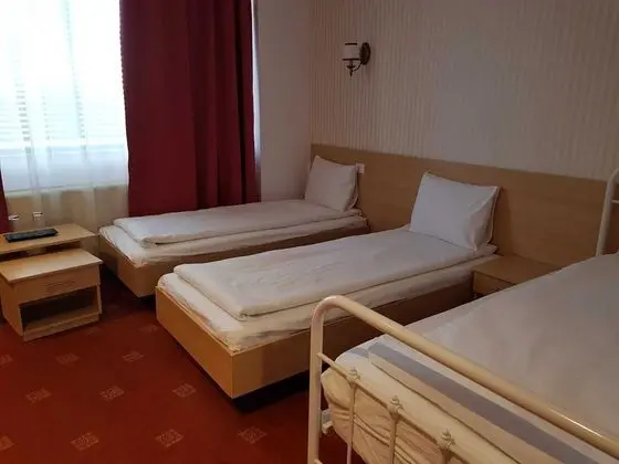 Basic Üç Kişilik Oda