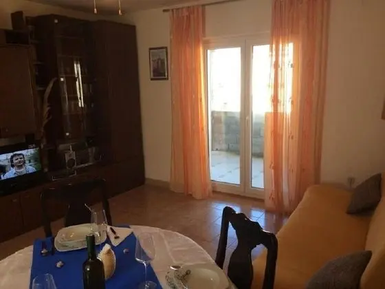 Apart Daire (Anec - 150m from the sea - A1(4+1))