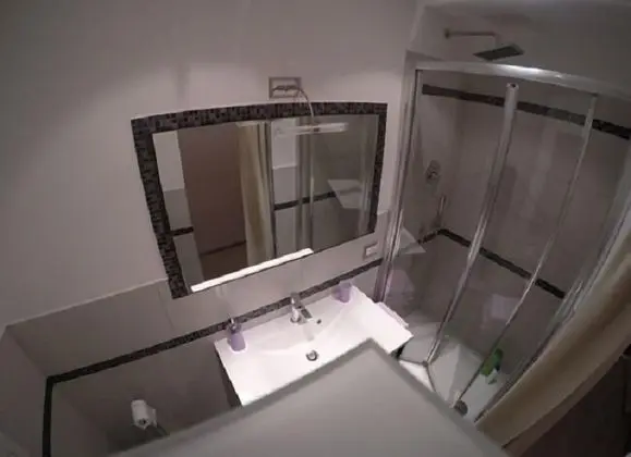 Family Oda, Özel Banyo (external)