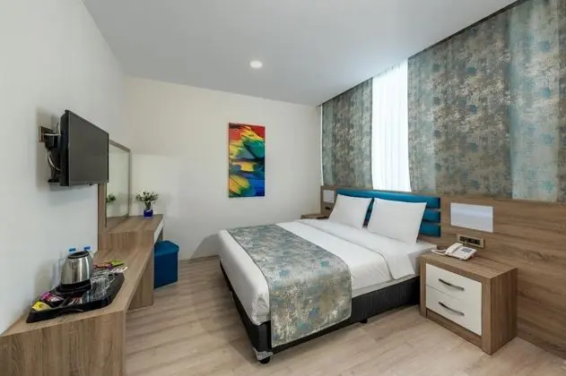Çift Kişilik, Şehir Manzaralı