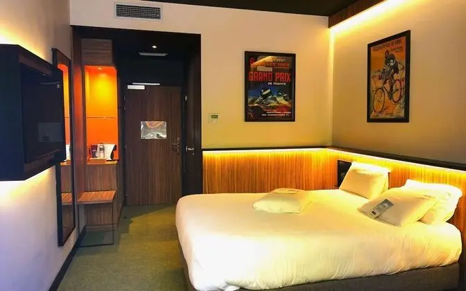 Standard Oda, 1 Çift Kişilik Yatak