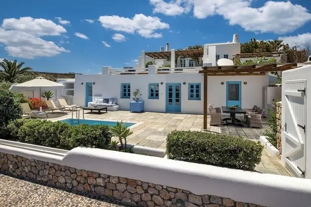 Villa (Skiron)