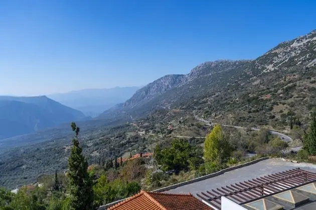 Standard Tek Büyük Yataklı Oda, Vadi Manzaralı (Delphi view)