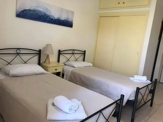 Stüdyo, Bahçe Manzaralı