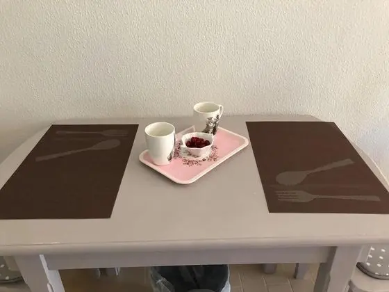 Stüdyo, Bahçe Manzaralı