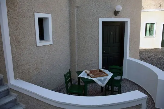Üç Kişilik Oda