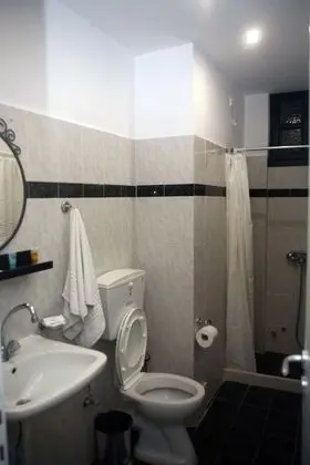 Üç Kişilik Oda