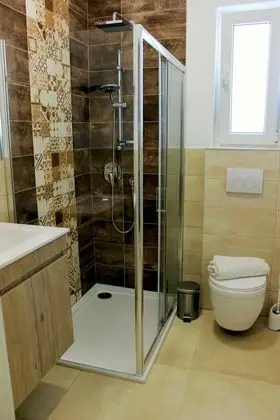 Deluxe Apart Daire, 1 Büyük (Queen) Boy Yatak ve Çekyat, Balkon/Veranda, Bahçe Manzaralı