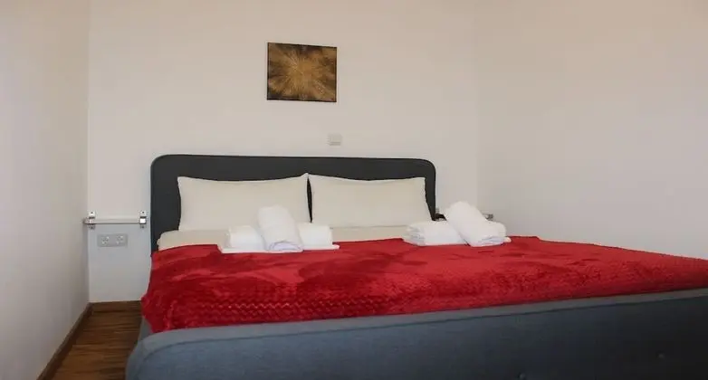 Deluxe Süit, 1 Büyük (Queen) Boy Yatak ve Çekyat, Balkon/Veranda, Bahçe Manzaralı
