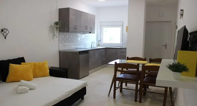 Deluxe Süit, 1 Büyük (Queen) Boy Yatak ve Çekyat, Balkon/Veranda, Bahçe Manzaralı