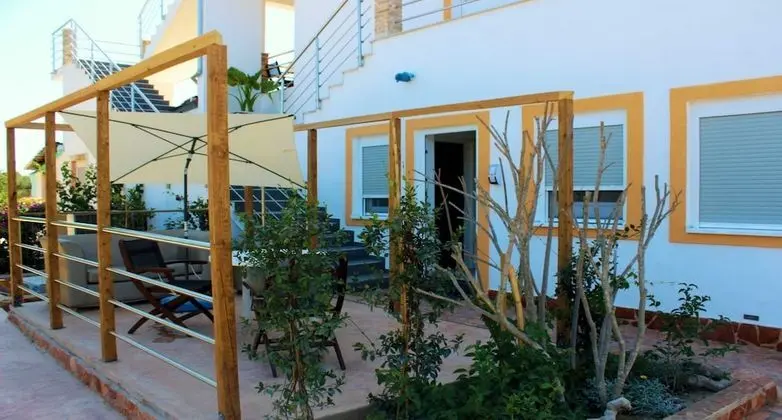 Deluxe Süit, 1 Büyük (Queen) Boy Yatak ve Çekyat, Balkon/Veranda, Bahçe Manzaralı