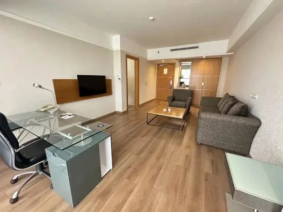 Executive Suite Oda