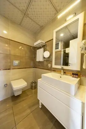 Connection Room, Şehir Manzaralı, Balkonlu