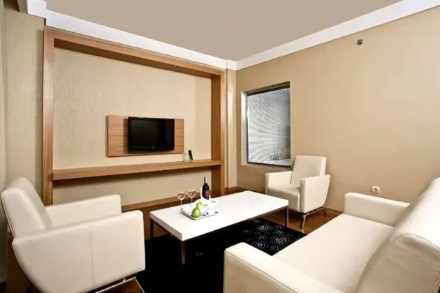 Executive Suite Oda