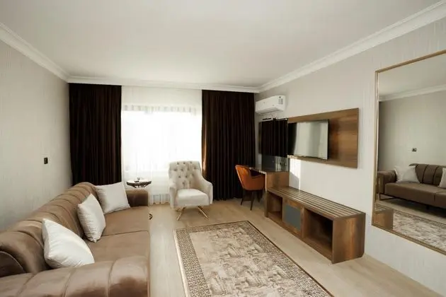 Bağlantılı Oda, Şehir Manzaralı