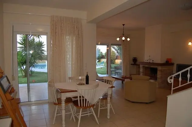 Villa, 3 Yatak Odası, Sigara İçilebilir, Şömine