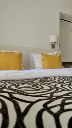 Çift Kişilik, Şehir Manzaralı