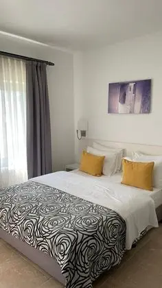 Çift Kişilik, Şehir Manzaralı
