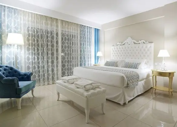 Deluxe Tek Büyük Yataklı Oda, Kişiye Özel Havuzlu
