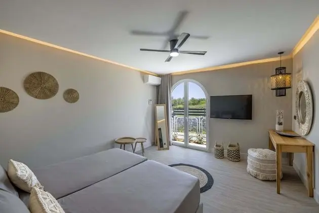 Grand Villa