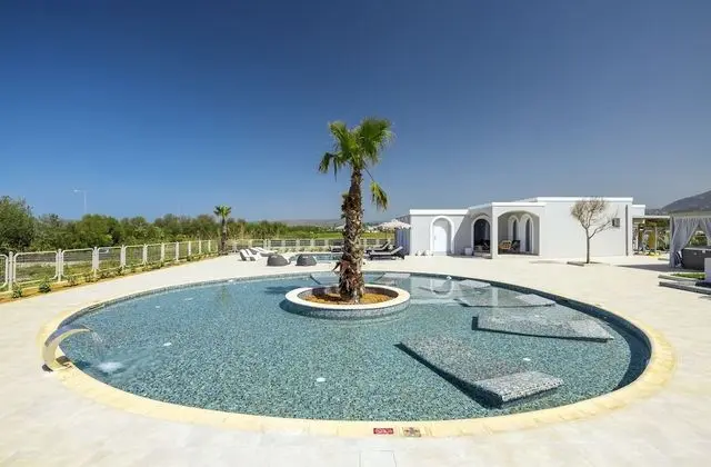 Grand Villa